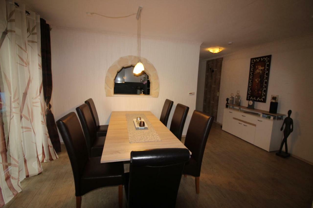 Hage Haus Abbi, Ferienwohnung Mit Schwimmbad מראה חיצוני תמונה