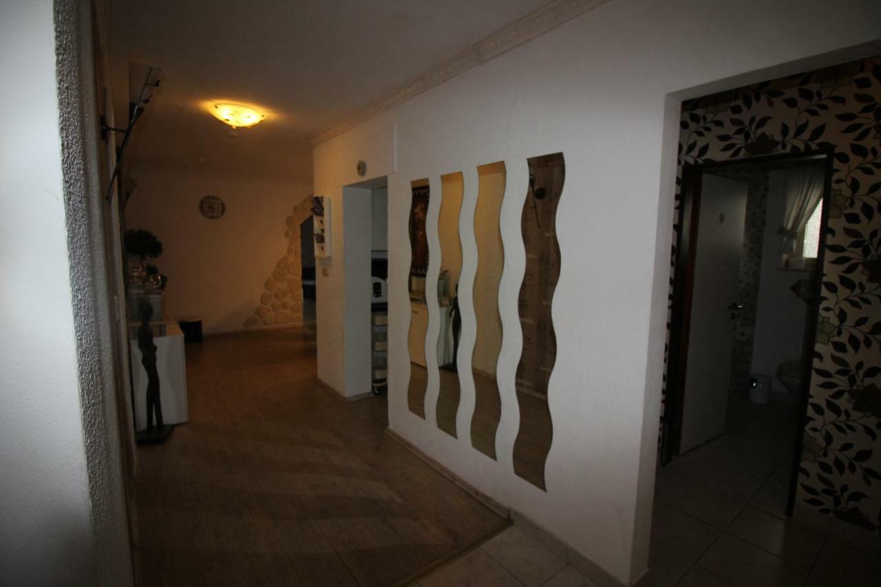 Hage Haus Abbi, Ferienwohnung Mit Schwimmbad מראה חיצוני תמונה